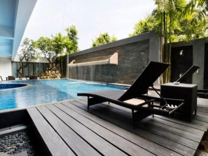Kyriad Royal Seminyak Exterior foto