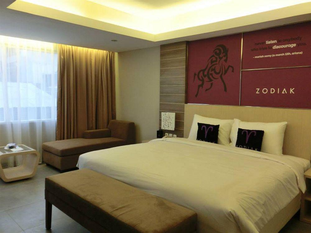 Kyriad Royal Seminyak Exterior foto